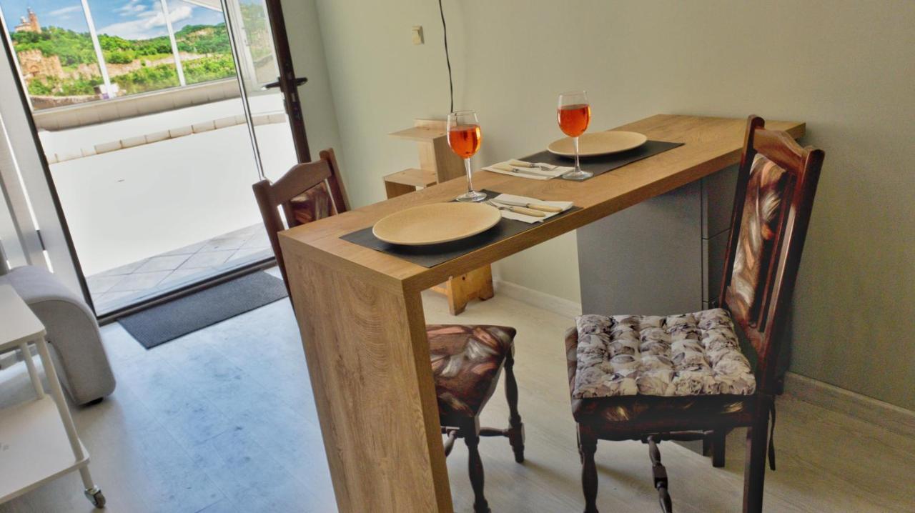 Cozy Studio Near The Park With Huge Verandah. Veliko Turnovo Bagian luar foto